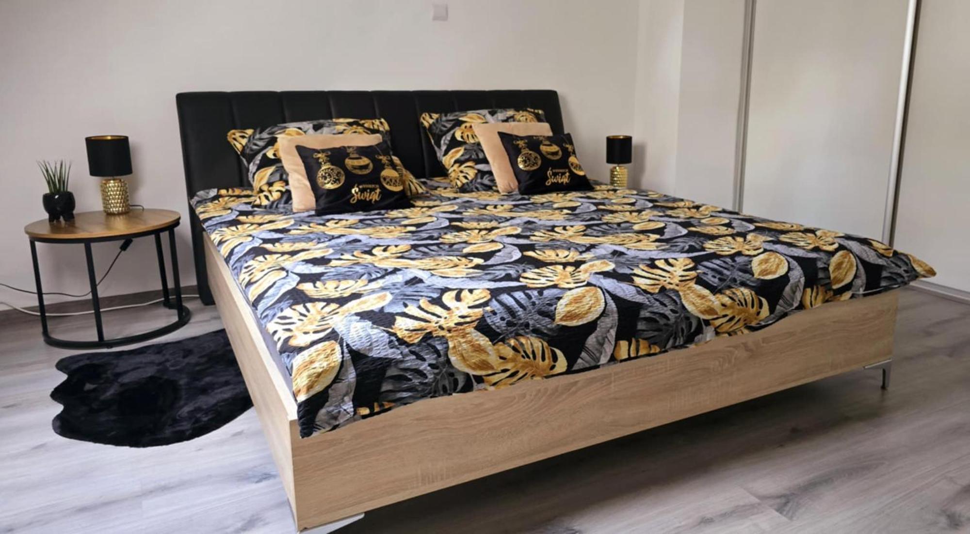 Wyjatkowy Apartament W Miliczu Luaran gambar